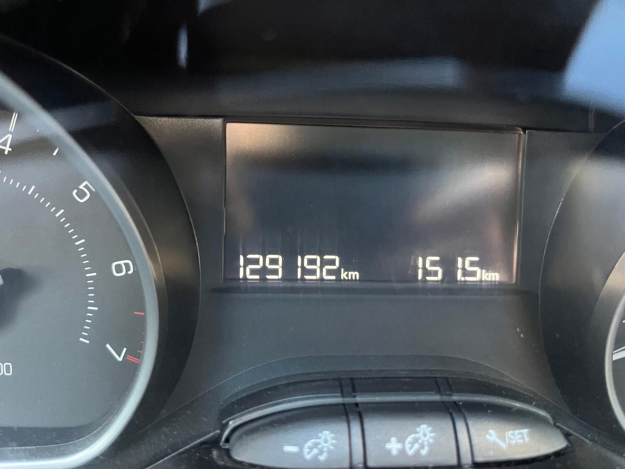 Peugeot 208 PureTech 82 Stop&Start 5 porte Allure - Anche per neopatentati - Prezzo non vincolato a finanziamento