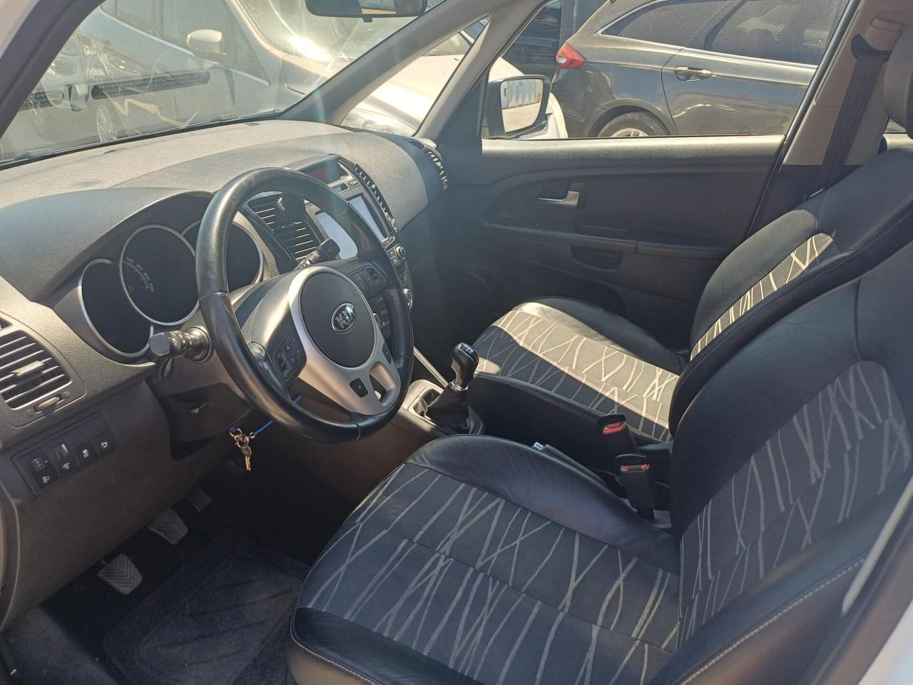 Kia Venga 1.4 CRDi 90 CV S&S High Tech