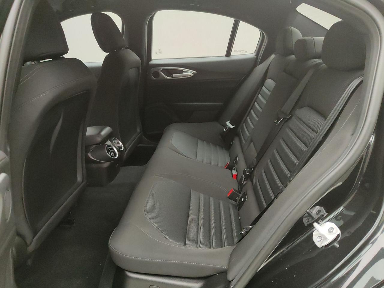 ALFA ROMEO Giulia 2023 2.2 TD 160CV SPRINT