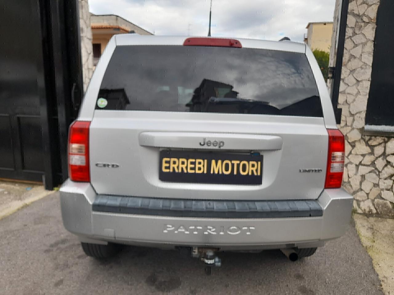 JEEP PATRIOT CON GANCIO TRAINO