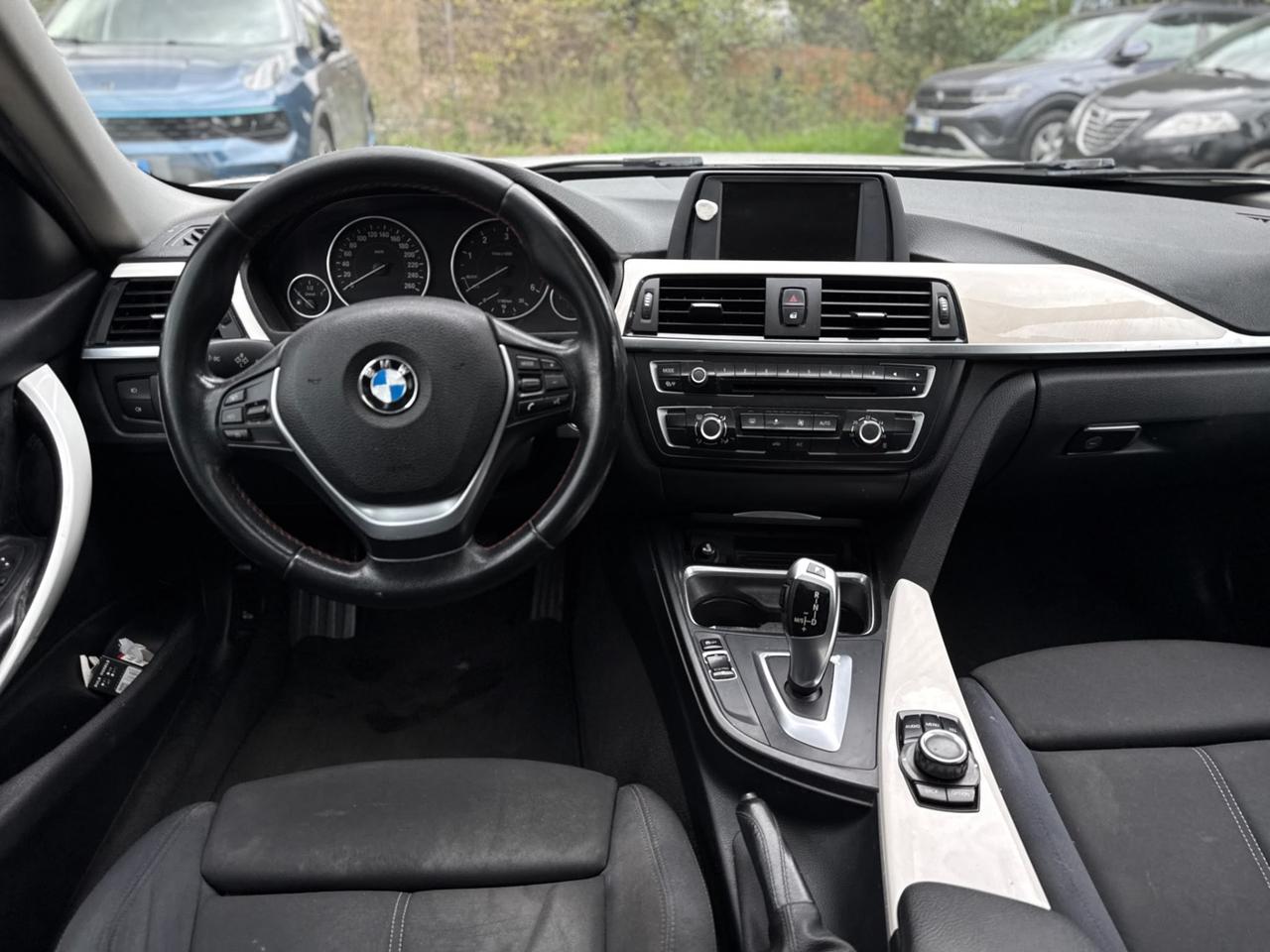 Bmw 318 318d Touring Msport automatica