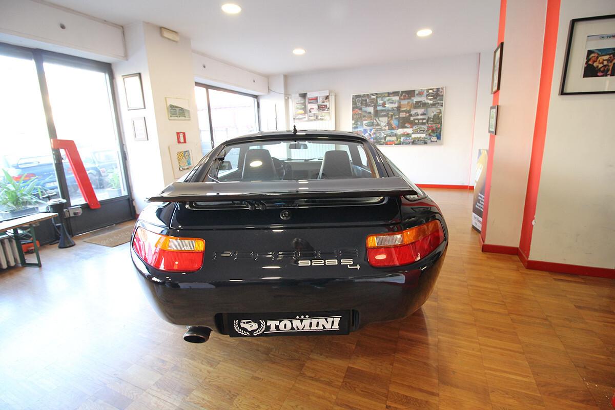 Porsche 928 5.0 S4 - ASI 320cv 4 alberi a Camme
