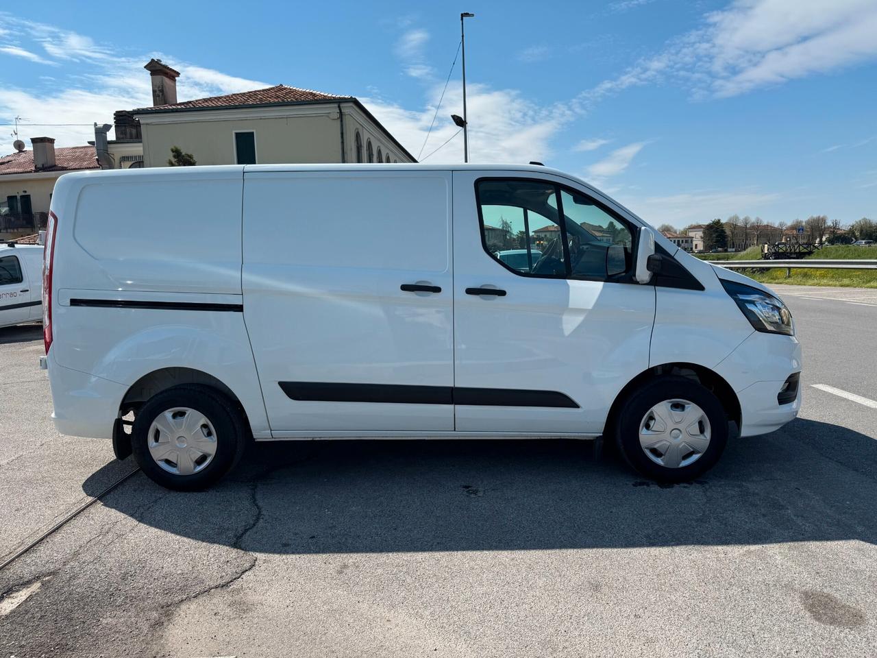 Ford Transit Custom 300 2.0 EcoBlue 130 PC Furgone Titanium