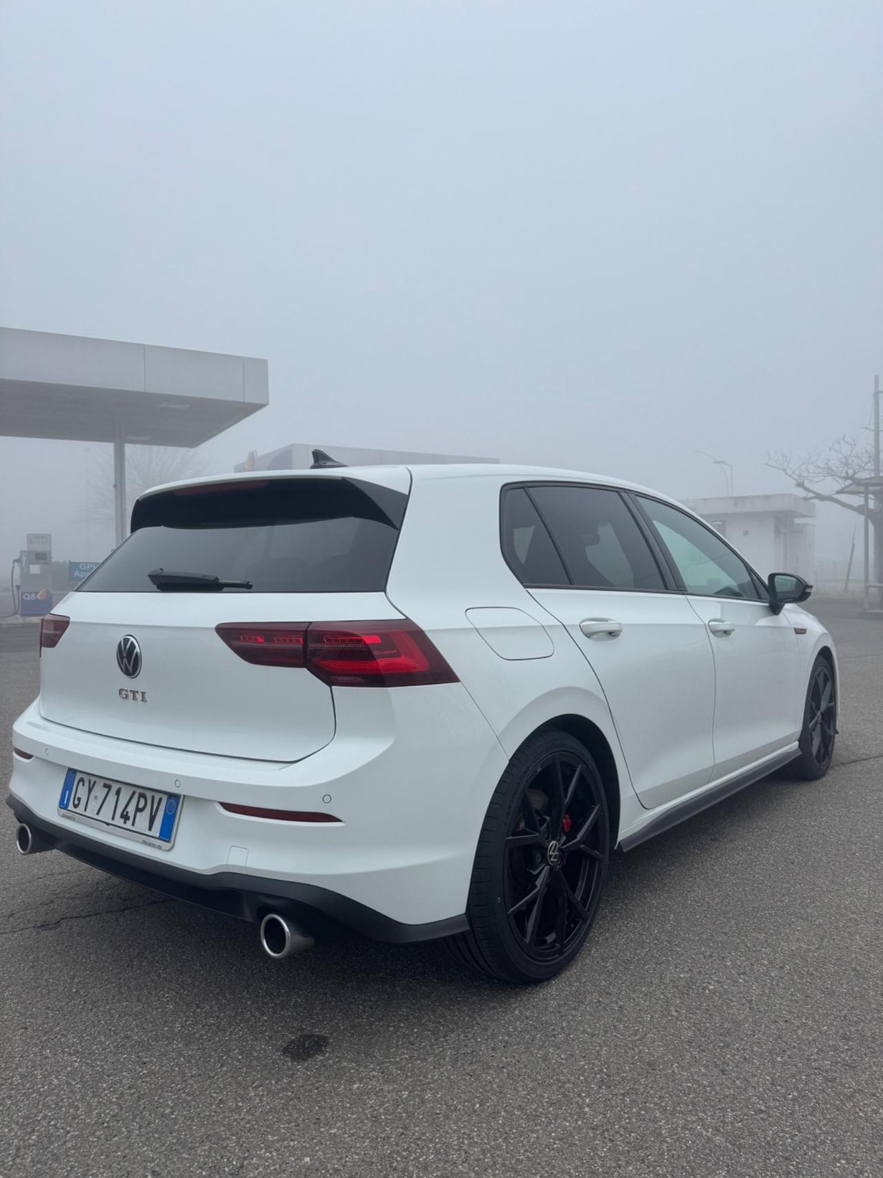 Volkswagen Golf GTI 2.0 TSI DSG