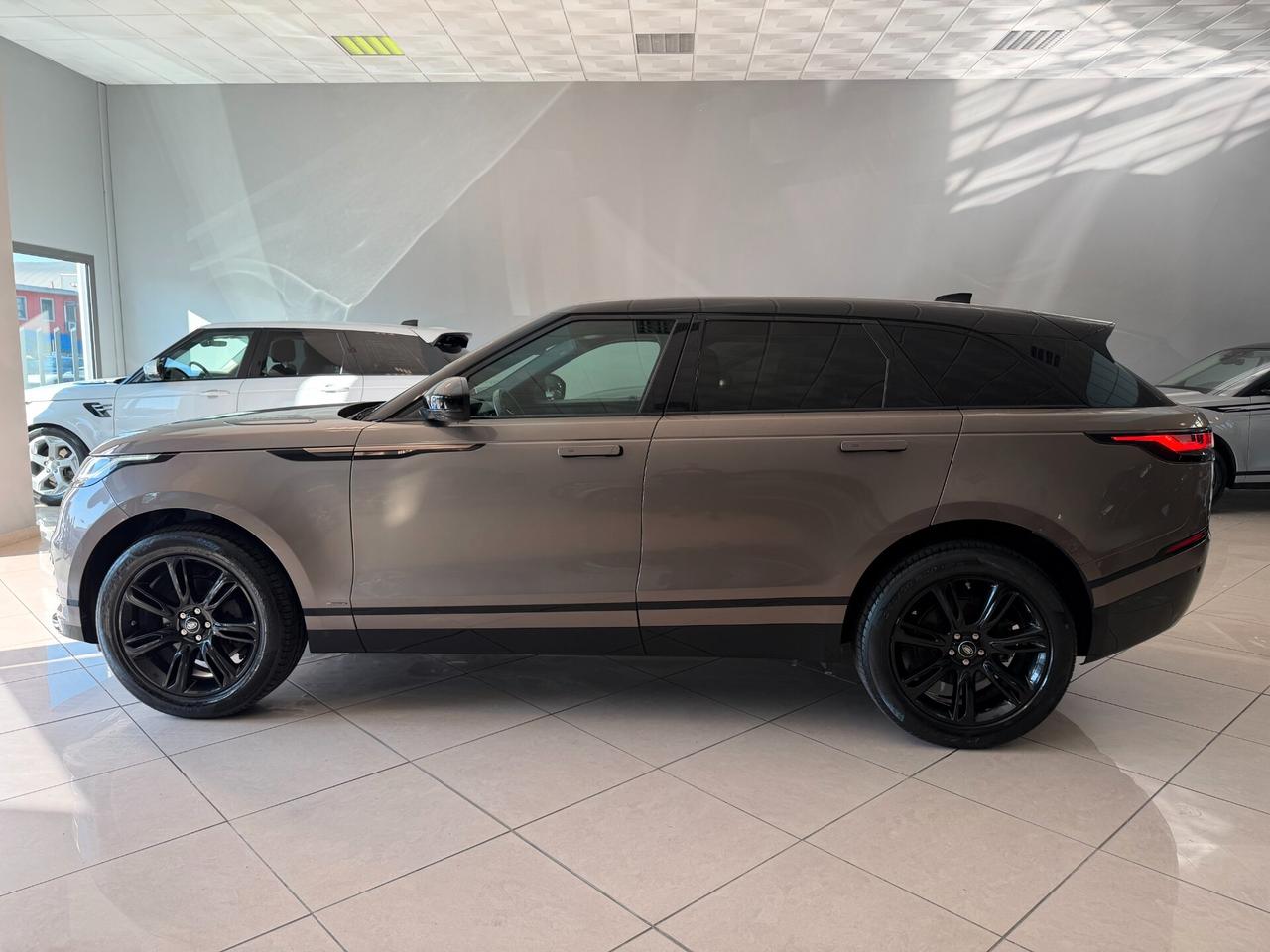 Land Rover Range Velar 2.0D I4 240 CV R-Dynamic MOTORE NUOVO