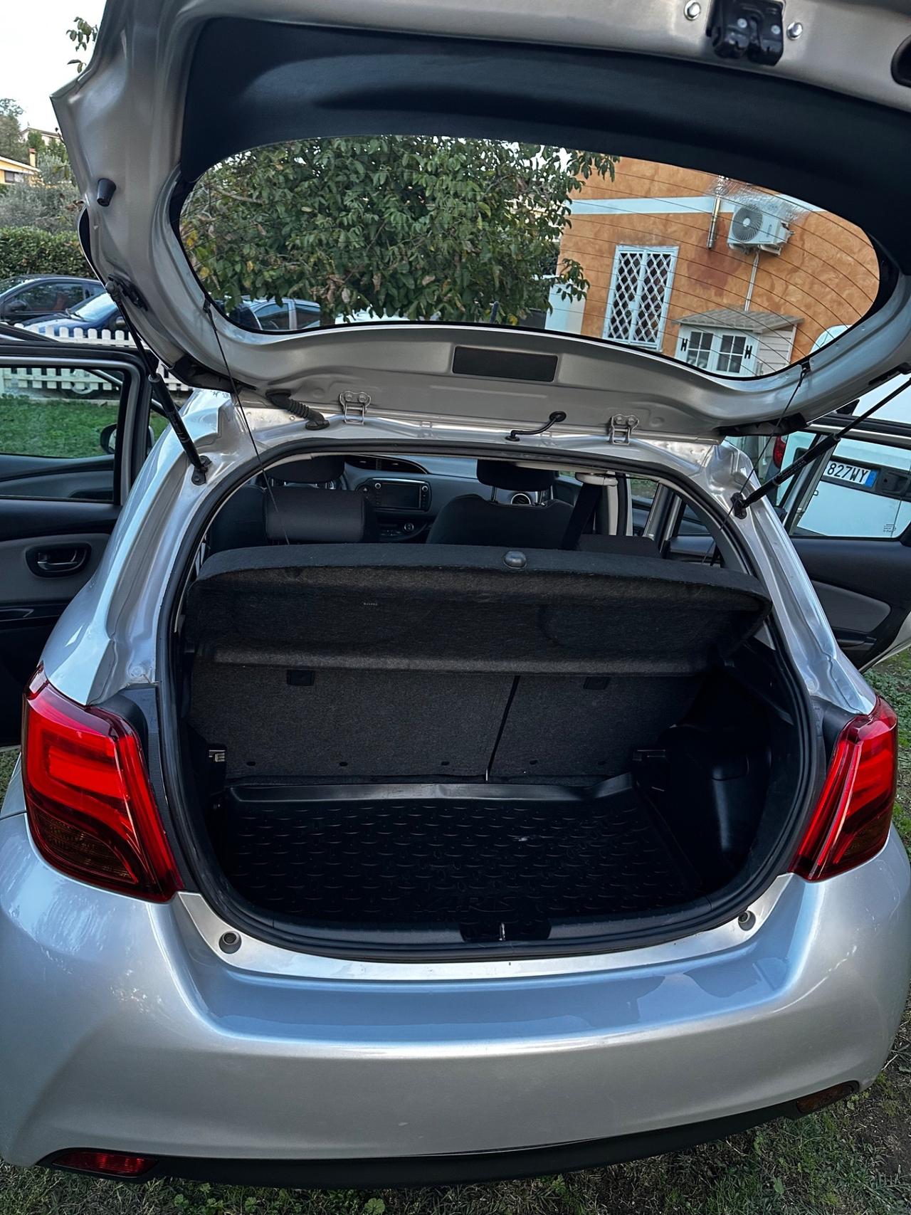 Toyota Yaris 1.5 Hybrid 5 porte Active