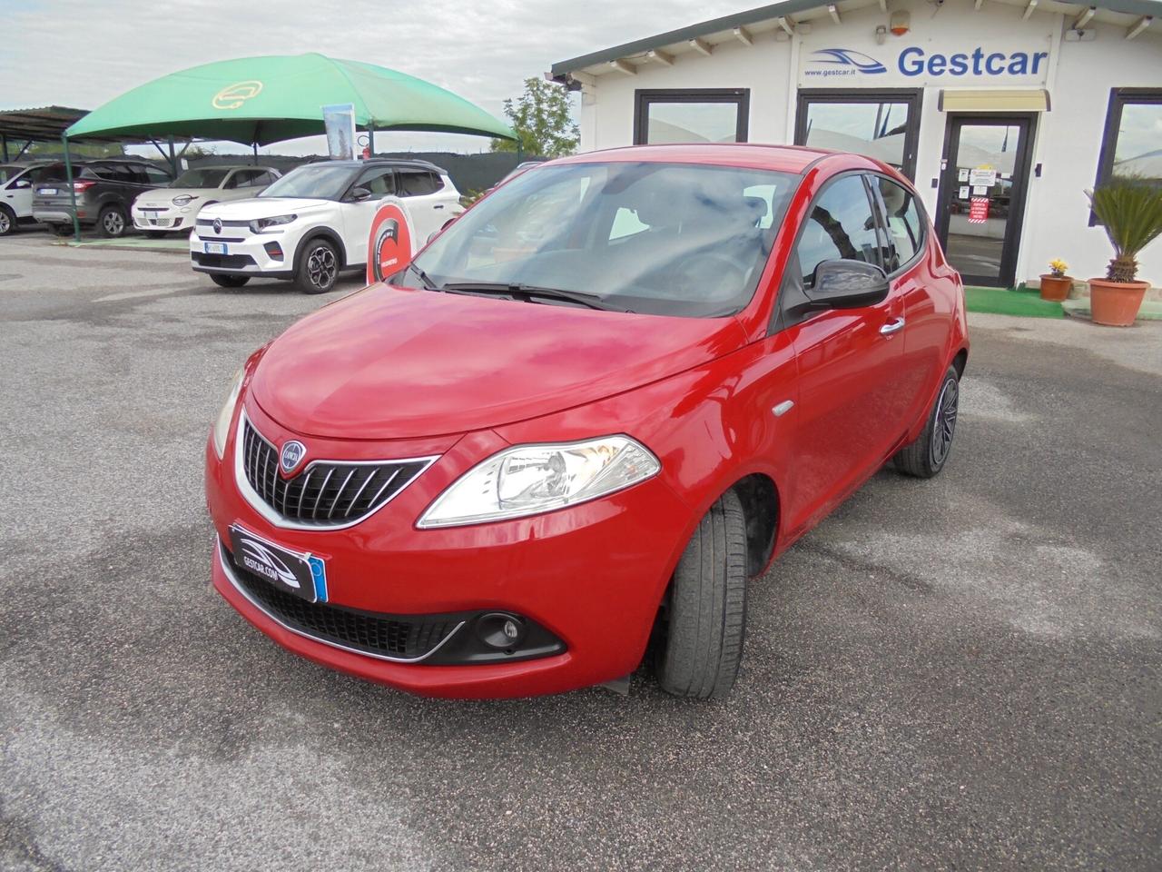 Lancia Ypsilon 1.0 FireFly 5 porte S&S Hybrid Gold