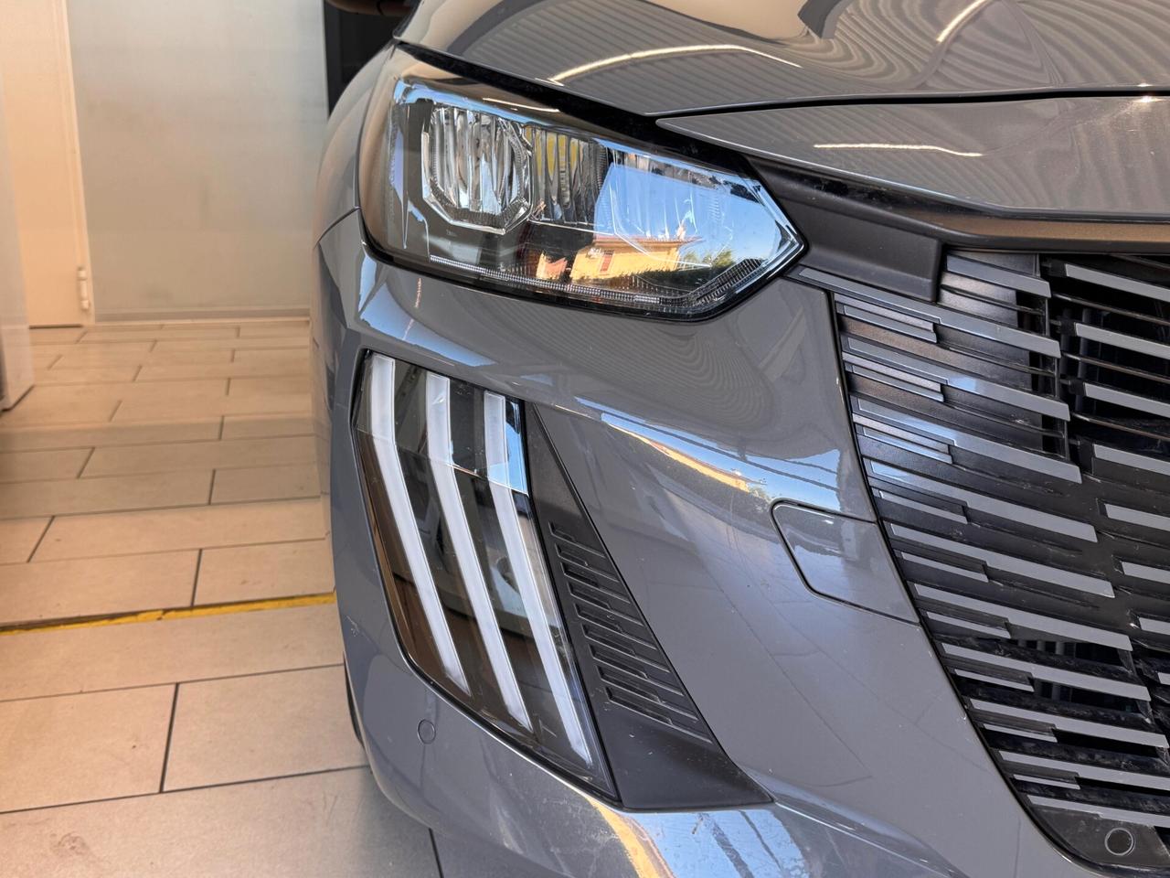 Peugeot 208 Hybrid 110 e-DCS6 Allure