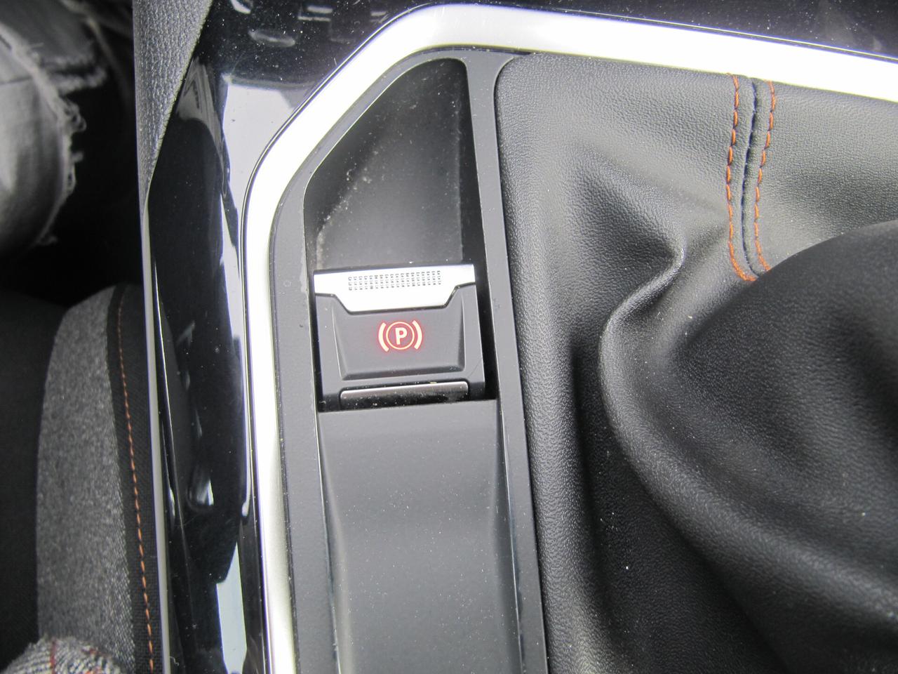 Peugeot 3008 BlueHDi 120 S&S Active