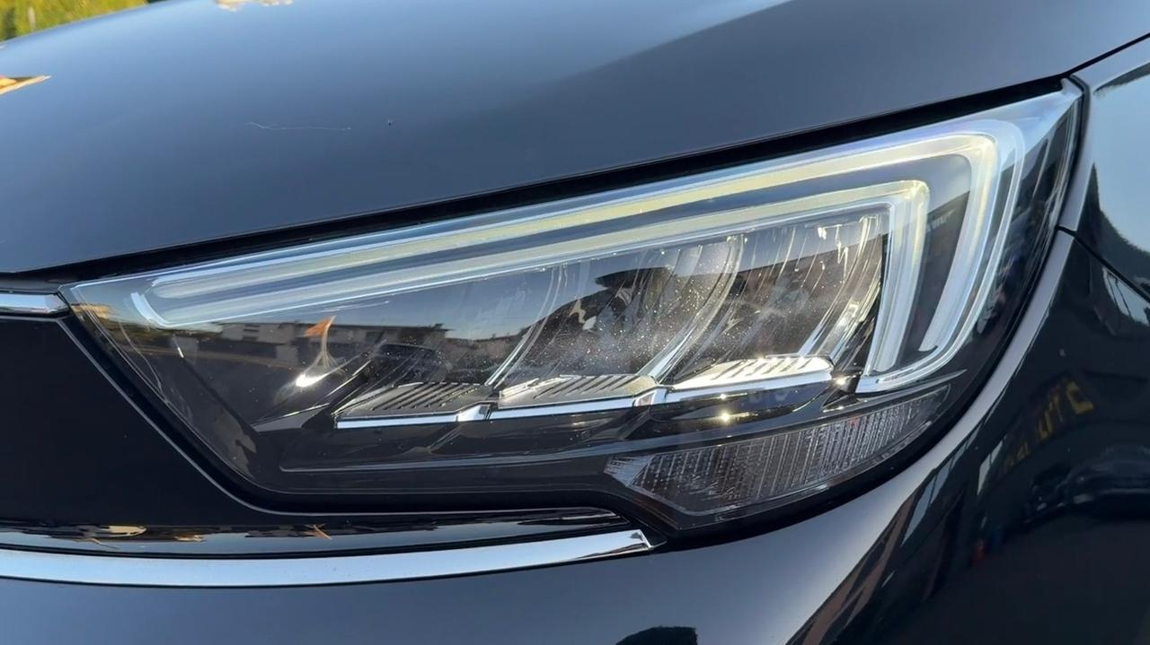 OPEL CROSSLAND X 1.2 turbo BUSINESS ELEGANCE 131CV - FULL LED, CARPLAY, NEOPATENTATI