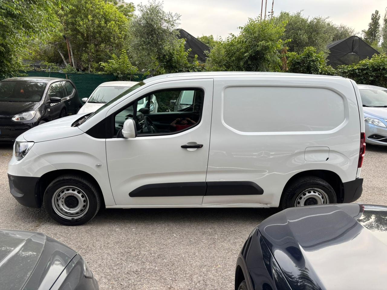Opel Combo Cargo 1.6 Diesel PC 650kg