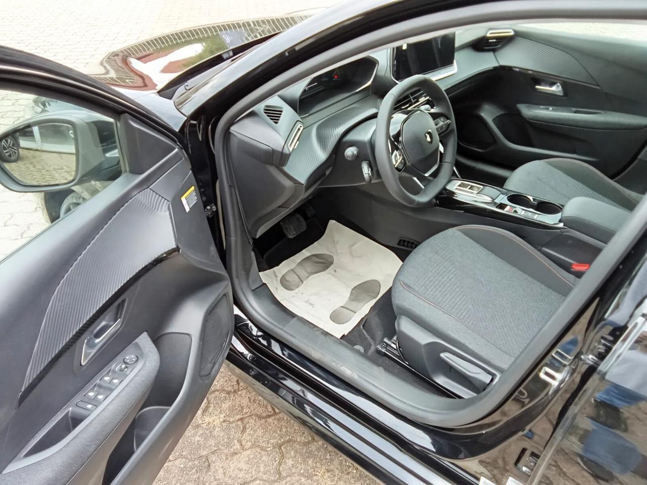 Peugeot 208 Hybrid 110 e-DCS6 Business