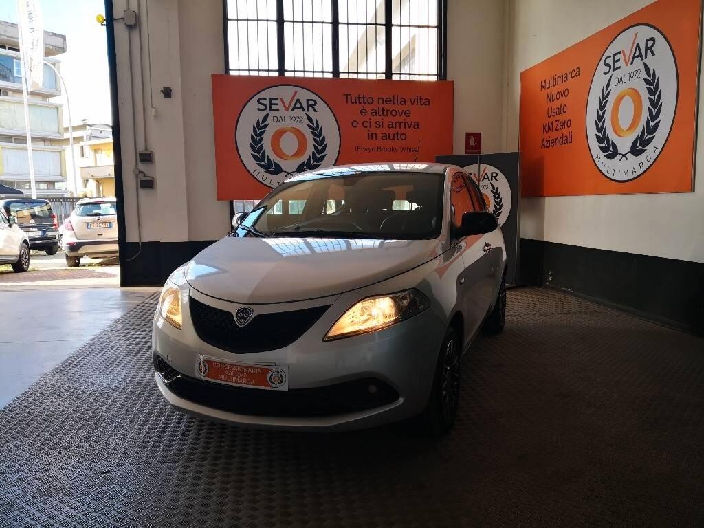 Lancia Ypsilon 1.2 69 CV 5 porte S&S Gold