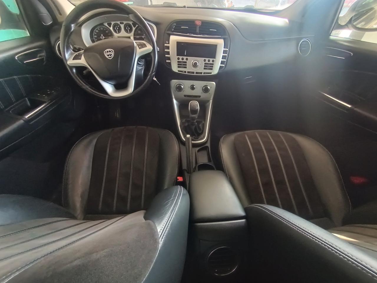 Lancia Delta 1.6 MJT DPF Platino