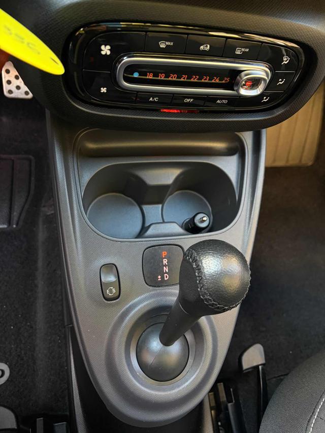 SMART ForFour 70 1.0 Passion AUTOMATICA/TETTO PANORAMICO