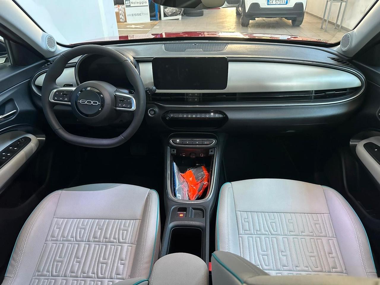 Fiat 600 Hybrid 100 CV DCT MHEV La Prima