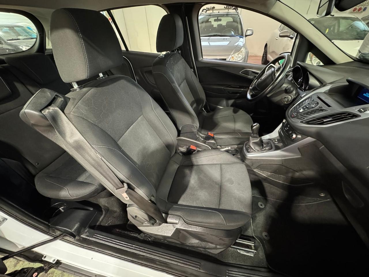 Ford B-Max 1.5 TDCi 75 CV Business Titanium NEOPATENTATI