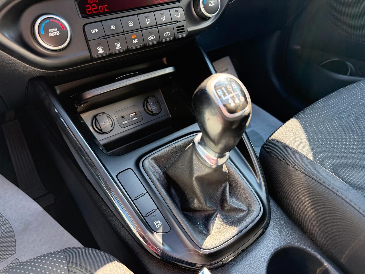 Kia Carens 1.7 CRDi 115 CV Class 7 POSTI