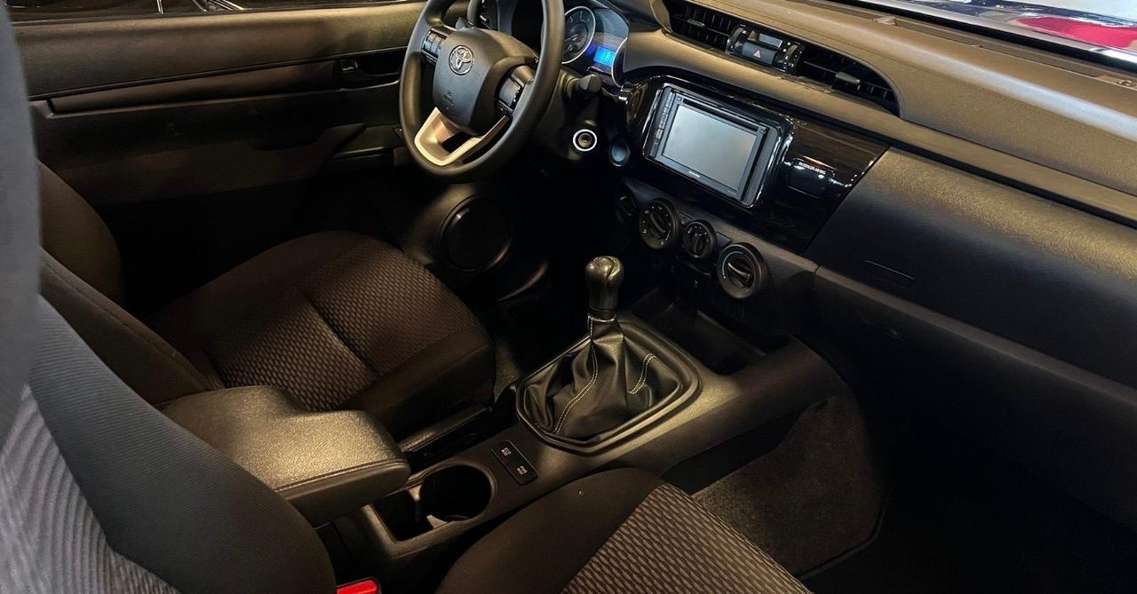 Toyota Hilux 2.4 D-4D 4WD 2 porte Single Cab Comfort