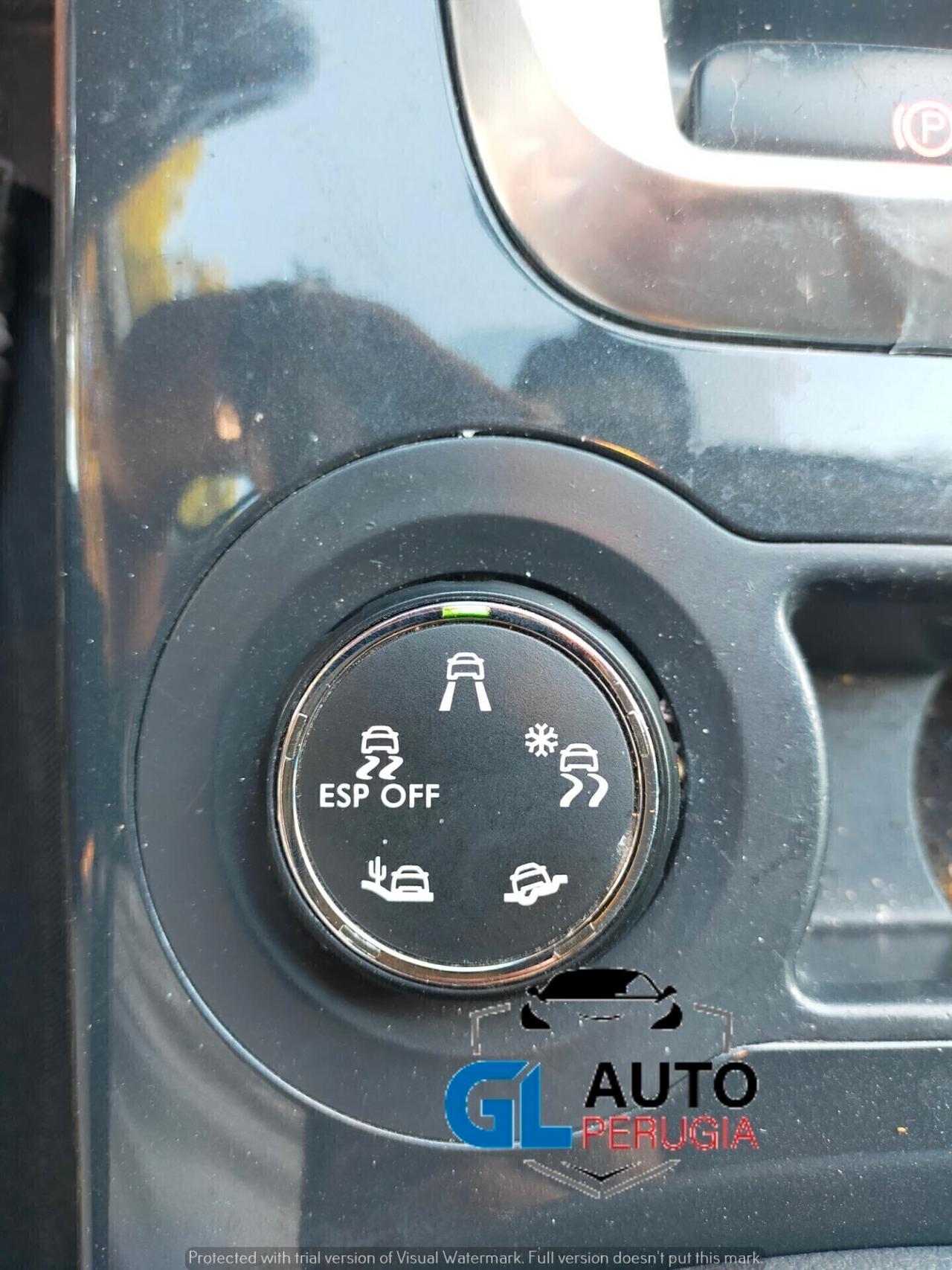 PEUGEOT 3008 1.6 HDI automatica con Grip Control Full opt
