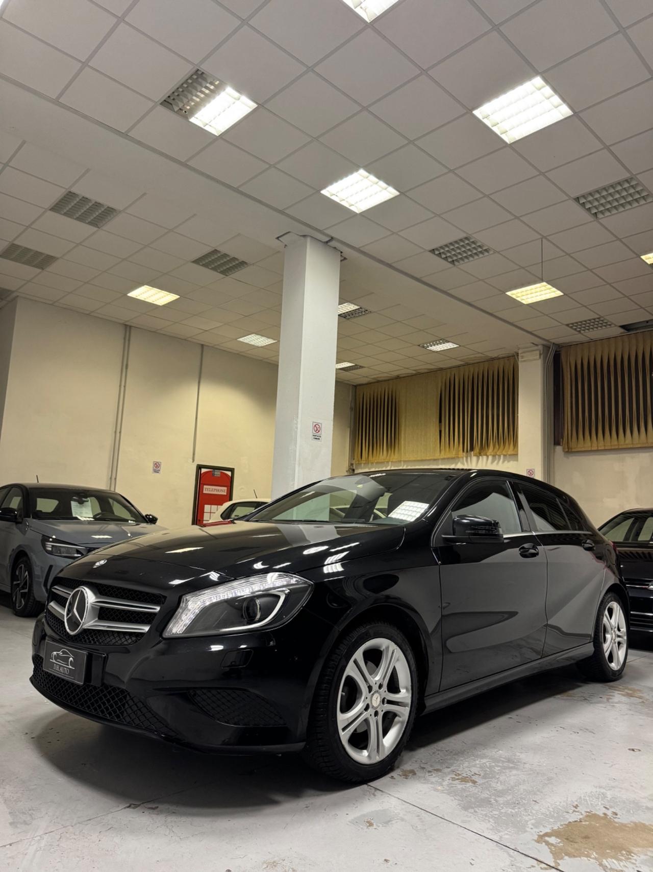 Mercedes-benz A 180 d Premium
