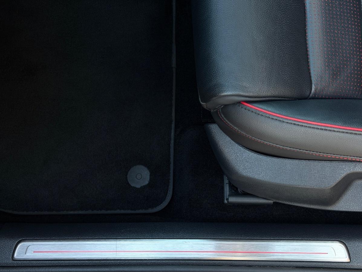 Volkswagen Golf 7.5 GTI 2.0 TSI 245 CV