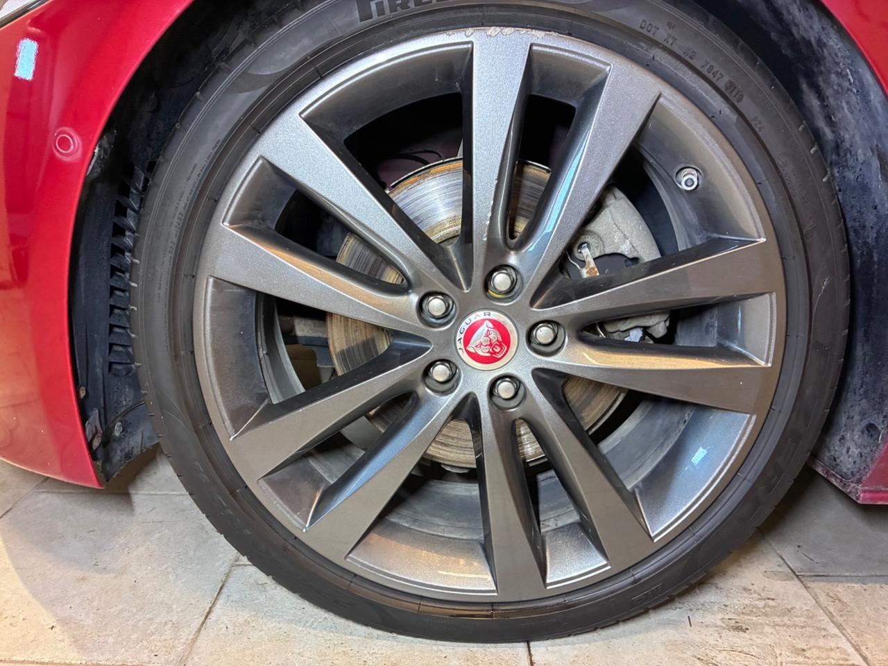 Jaguar XE 2.0 D Turbo aut. R-Sport