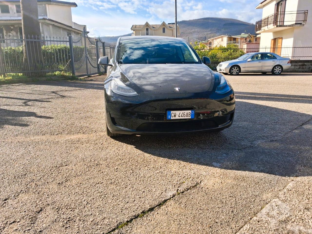 Tesla Model Y Long Range RWD