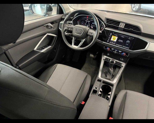 AUDI Q3 35 TFSI S tronic Business Advanced