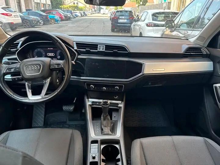 Audi Q3 35 TDI S tronic Business Advanced