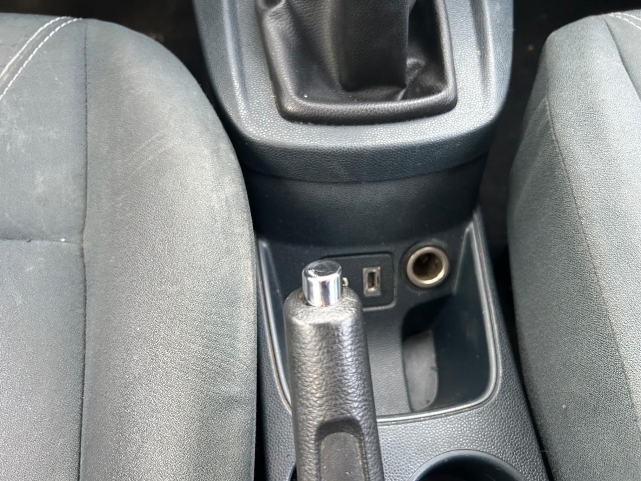 Ford Fiesta 1.4 TDCi 68CV 3 porte Titanium