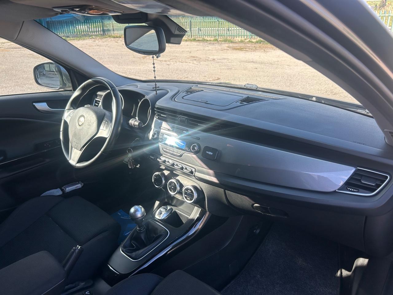 Alfa Romeo Giulietta 1.6 JTDm-2 105 CV Distinctive