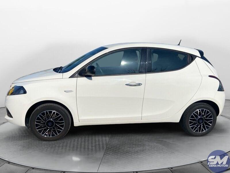 Lancia Ypsilon 1.0 FireFly 5 porte S&S Hybrid Platino