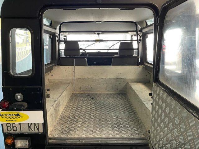 LAND ROVER Defender 90 2.5 Td5 Station Wagon corta