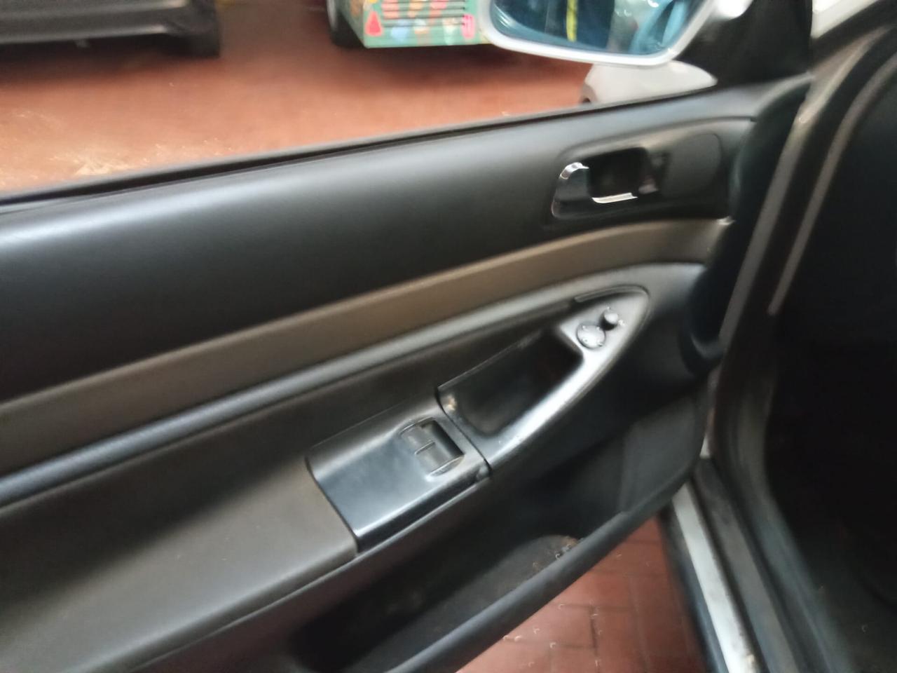 Audi A4 1.9 TDI/115 CV cat Avant Advance