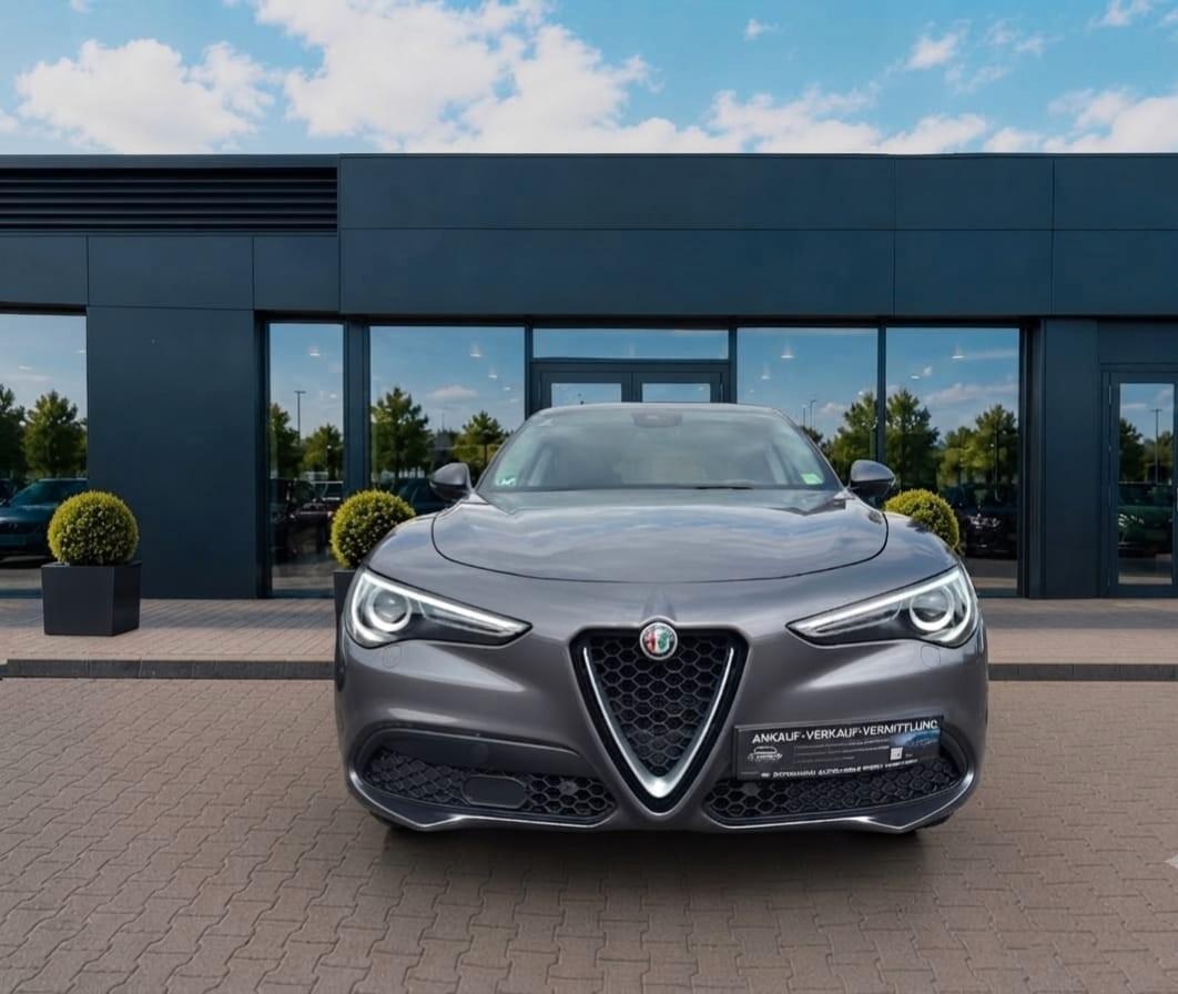 Alfa Romeo Stelvio 2.0 Turbo 200 CV AT8 Q4 Super