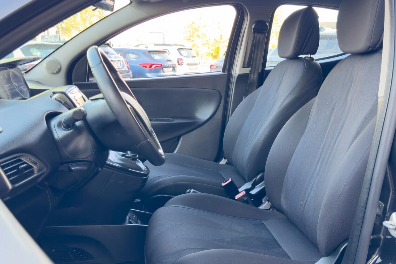 Lancia Ypsilon BENZINA Hybrid Ecochic