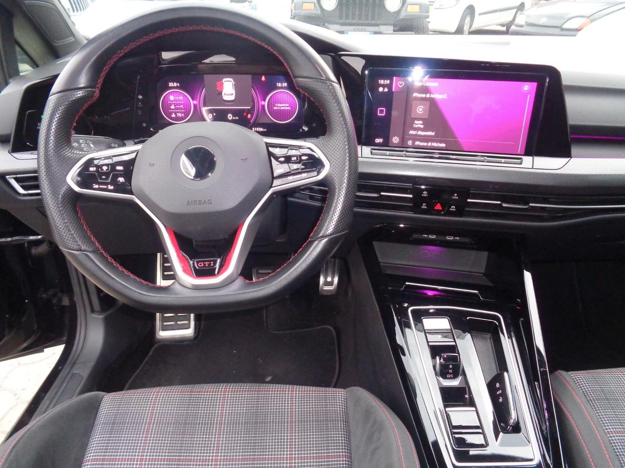 Volkswagen Golf GTI 2.0 TSI