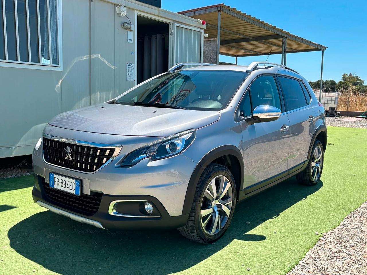 Peugeot 2008 1.5 DIESEL Black Matt