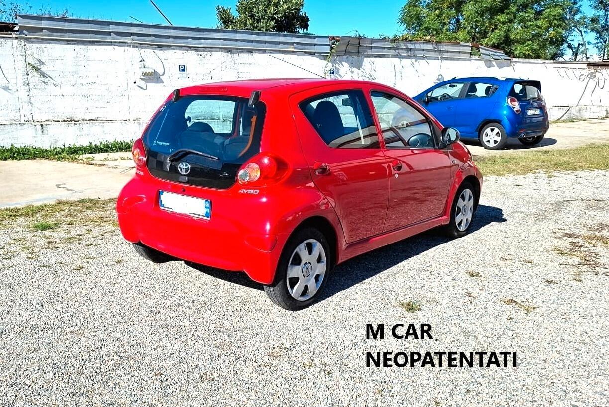 Toyota Aygo 1.0 5 porte NEOPATENTATI