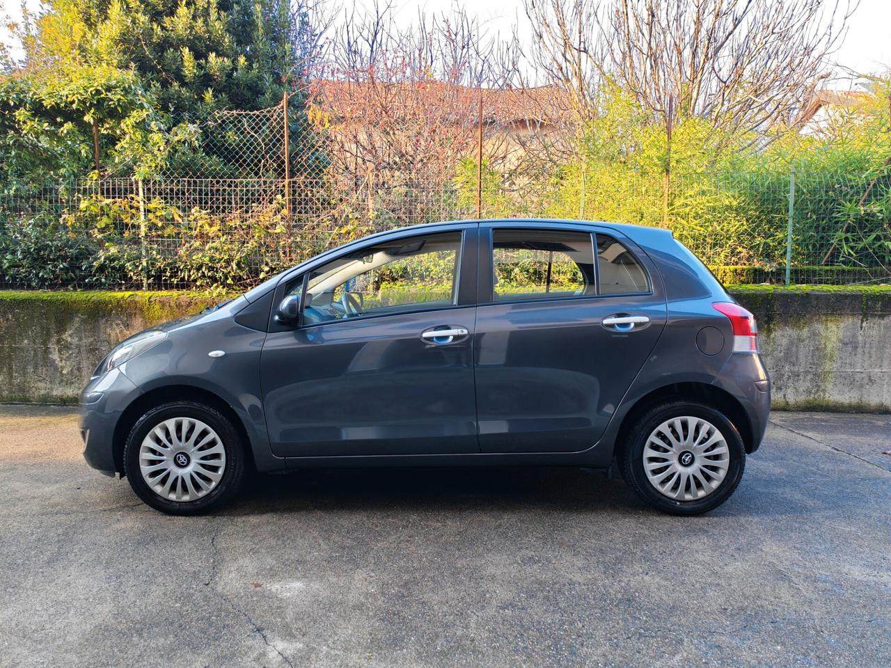 Toyota Yaris 1.0 BENZINA 70cv / 25.250km / Unipro