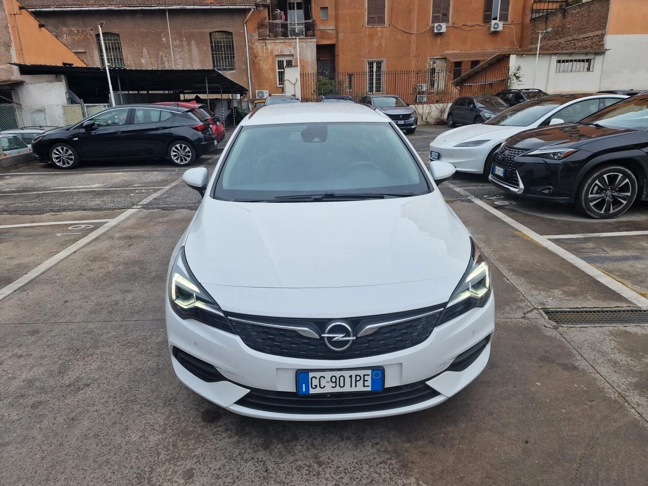 Opel Astra 1.5 CDTI 105 CV S&S Sports Tourer Business Elegance