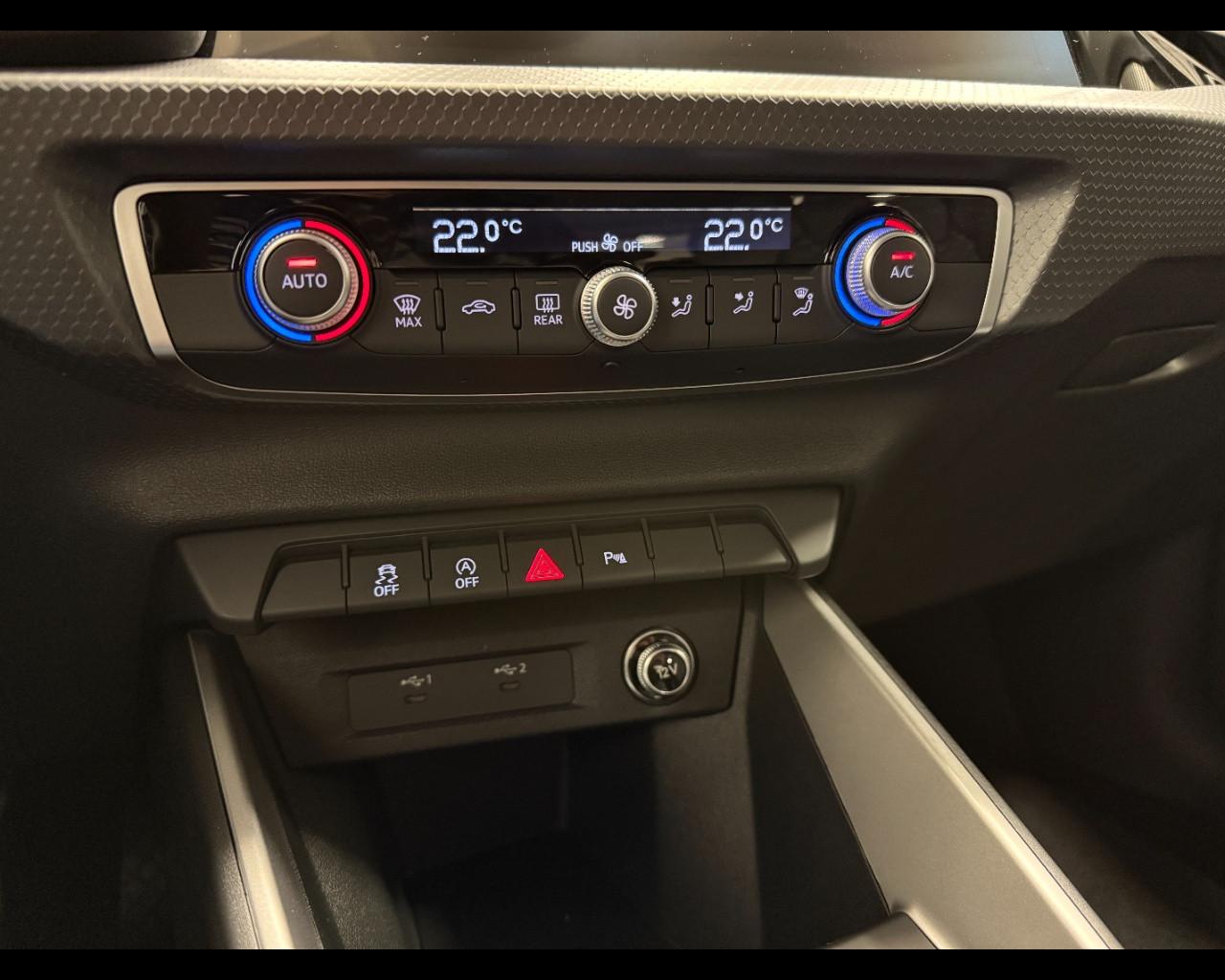 AUDI A1 SPORTBACK 30 TFSI S-TRONIC S-LINE EDITION