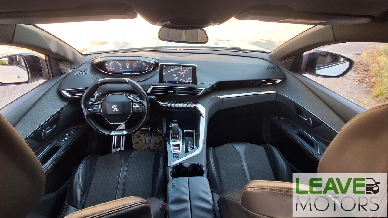 Peugeot 5008 HDi 130cv EAT8 (M1541)