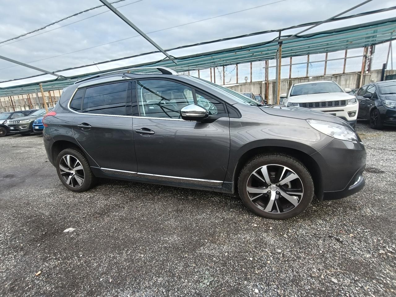 Peugeot 2008 BlueHDi 100 Allure