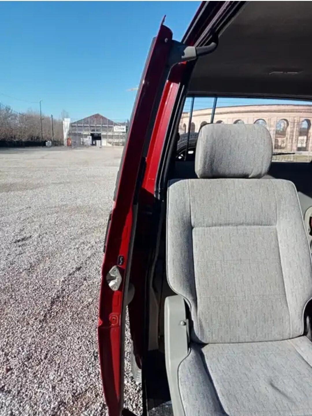 Volkswagen Transporter 2.5 cat Caravelle