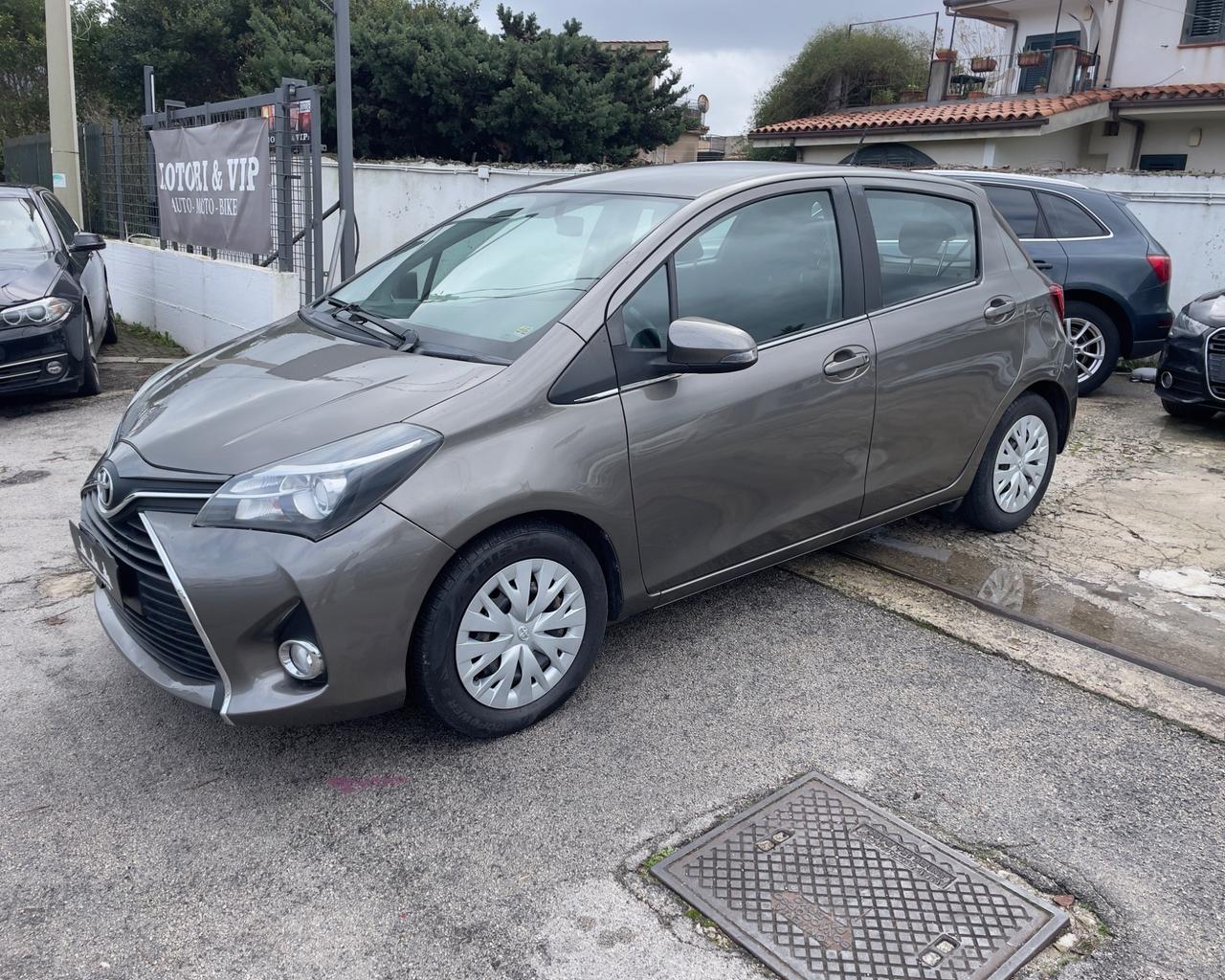 Toyota Yaris 1.0 5 porte Lounge