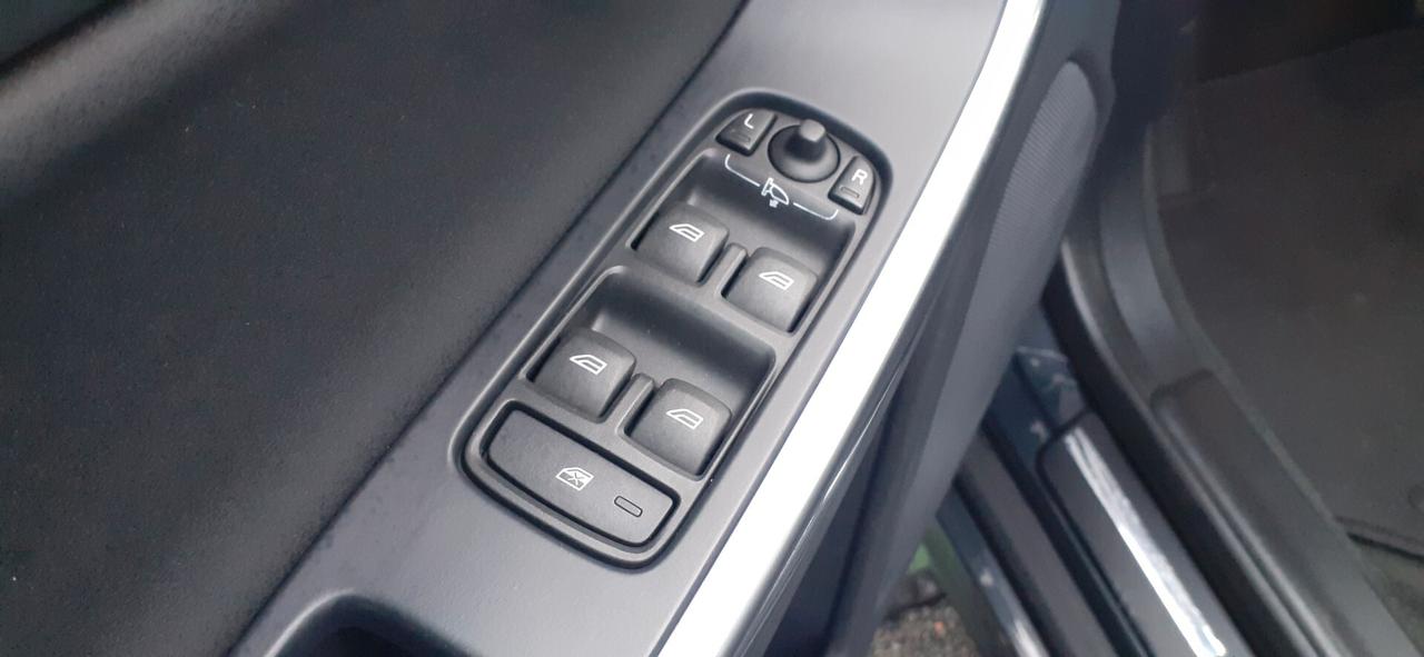 Volvo XC 60 2014 - 2.0 diesel Lb automobili