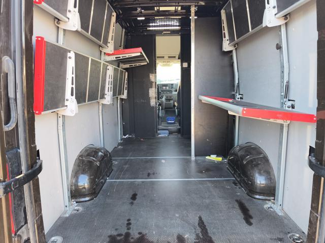 VOLKSWAGEN Crafter 30 2.0 tdi 140cv L3H3 Logistic my19