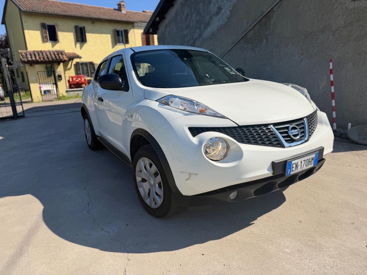Nissan Juke 1.6 Acenta – Tenuta con cura e Pronta all'uso!